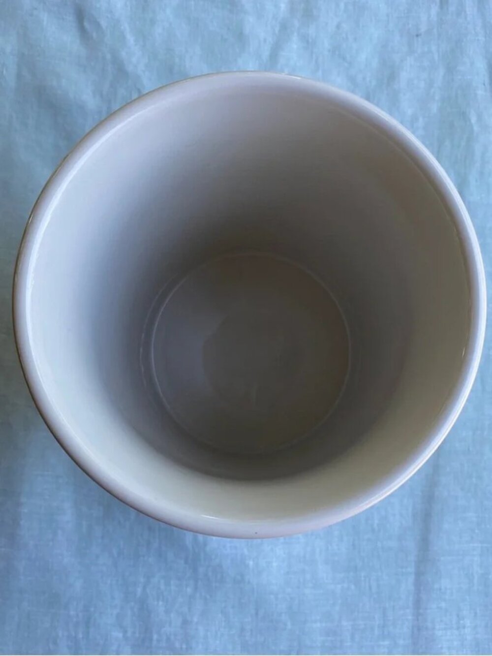 Chantal white glazed skull crossbones utensil crock Sample Piece - Picture 4 of 5